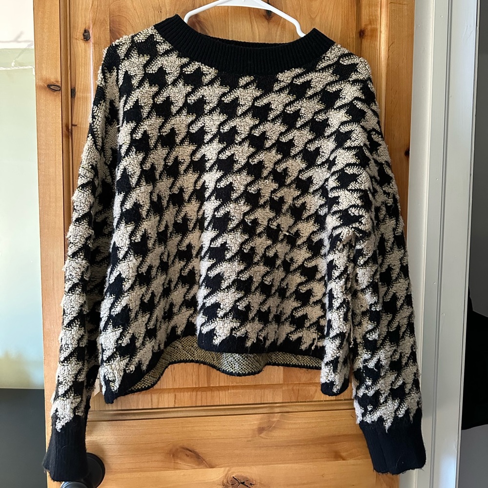 Max Studio Sweater